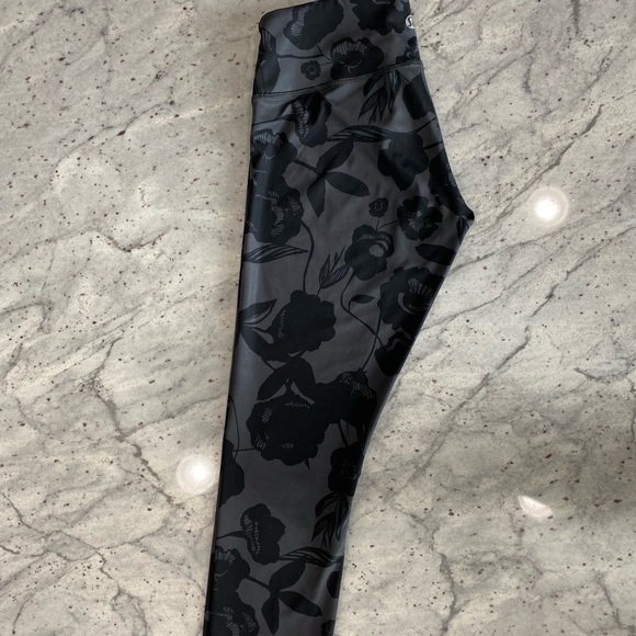 Lululemon Wunder Under Crop Full-On Luxtreme - Picture 5 of 12